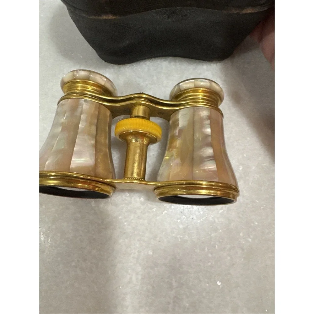 LeMaire FI Paris Vintage Opera Glasses/caseMother of Pearl 1850-1900 EraOLA0058